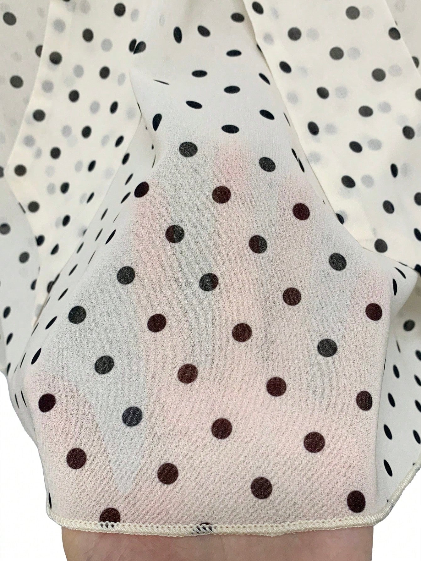 GlowEve Women's Polka Dot Print Tie Collar Ruffle Hem Sleeveless Blouse