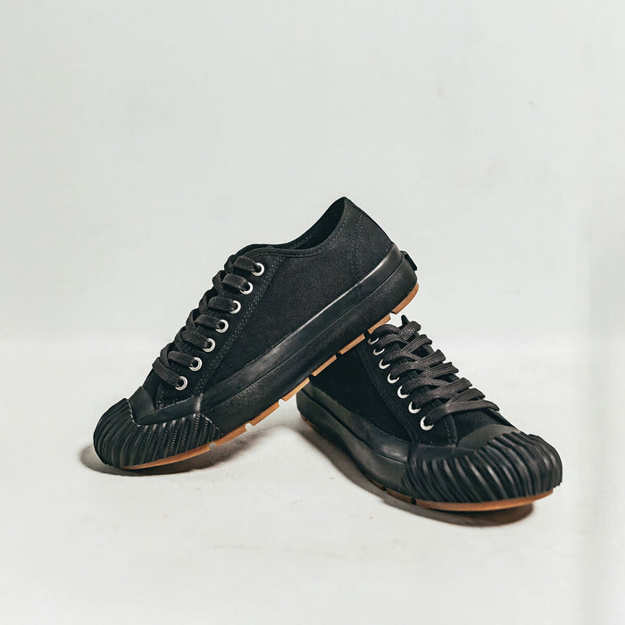 Grounder Low-Top Black/Gum