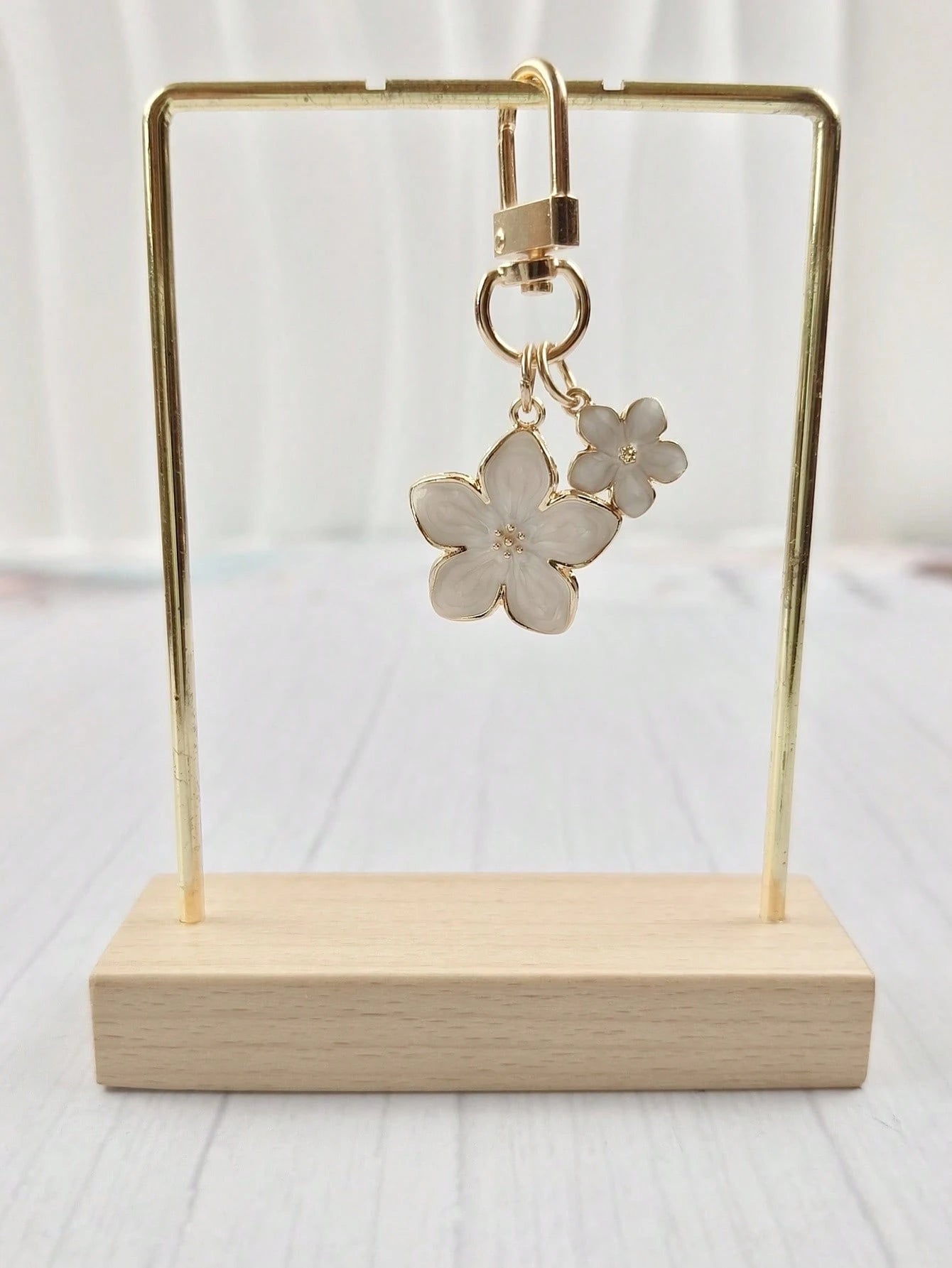 HAILIAN 1pc Alloy Material Cherry Blossom Shaped Lightweight Keychain With ID Tag, Suitable For Bag Pendant, Car Keys, Couples Birthday Gift