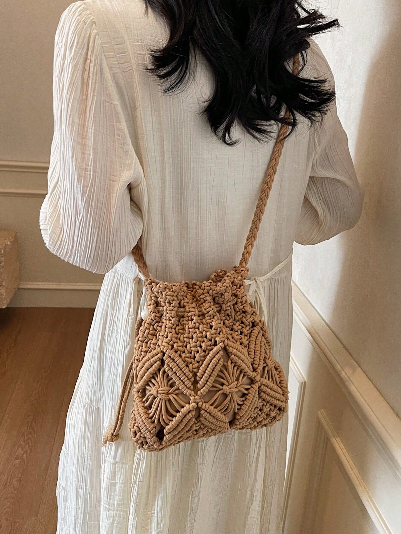 Handwoven Small Crossbody Bag For Women, New Woven Messenger Bag, Niche Beach Casual Shoulder Bag, Mini Square Envelope Bag, Crossbody Bag, Suitable For Beach Resort, Woven Bag