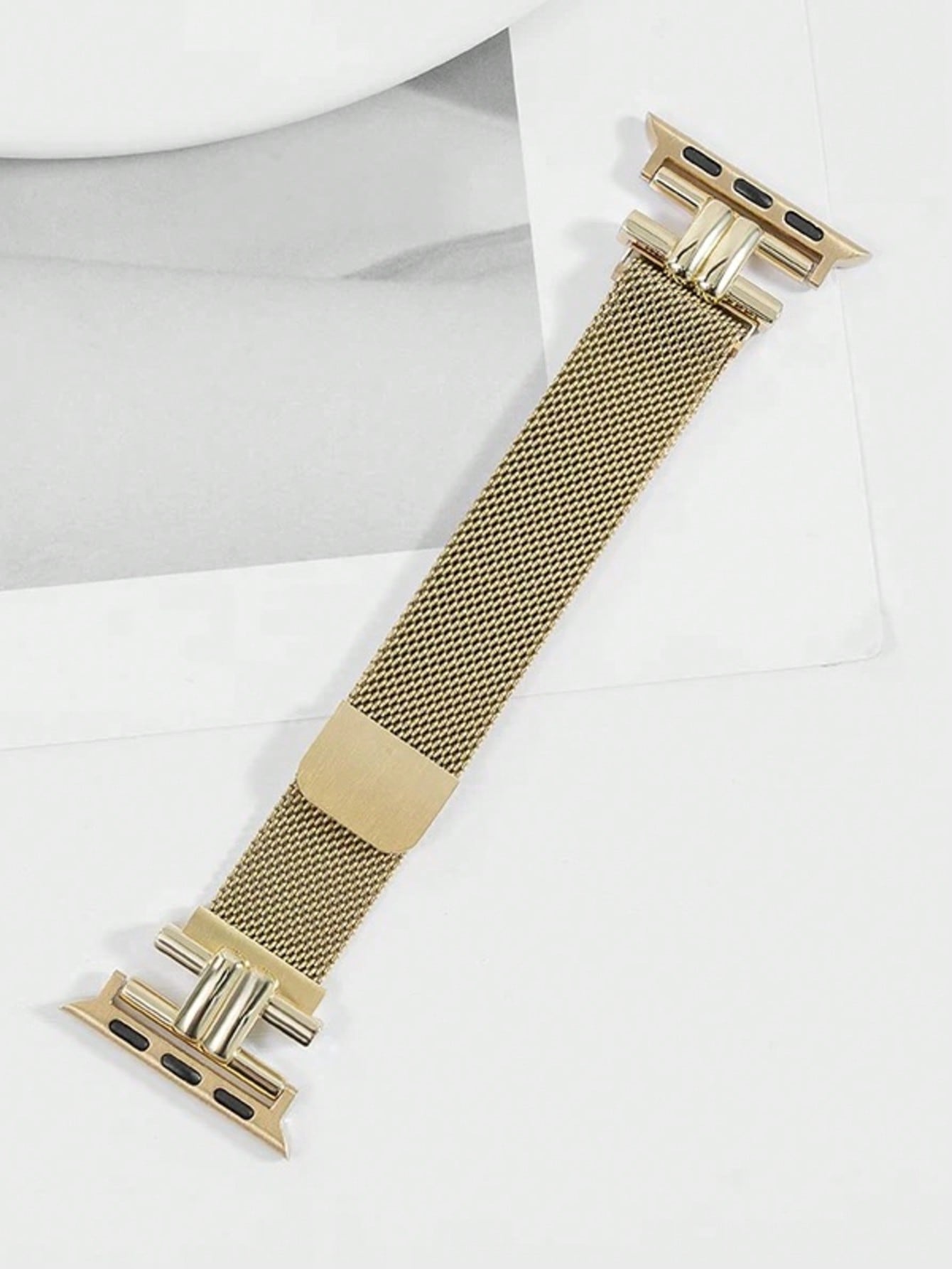 Huastonband 1pc Fashion Stainless Steel Metal Gold Color Band Compatible With Apple Watch Band, Watch SE S11 S10 S9 S8 S7 S6 S5 S4 S3 S2 S1, Premium Magnetic Adjustable Band, 38mm 40mm 41mm 42mm 44mm