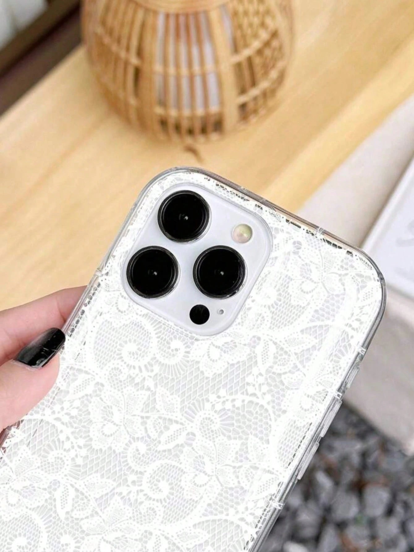 Lace 1pc Transparent Colorful Painting Girl Style Pure White Lace Pattern Shockproof Phone Case Suitable For IPhone 17/17 Pro/17 Pro Max/16/16 Pro/16 Plus/16 Pro Max/15/15 Pro/15 Pro Max/15 Plus/14/14