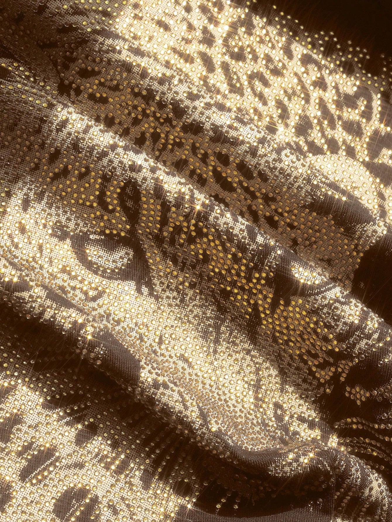 Lalippa Shiny Leopard Print + Rhinestone Embellished Fashionable Minimalist Women's Plus Size Round Neck T-Shirt, Friend's Gift