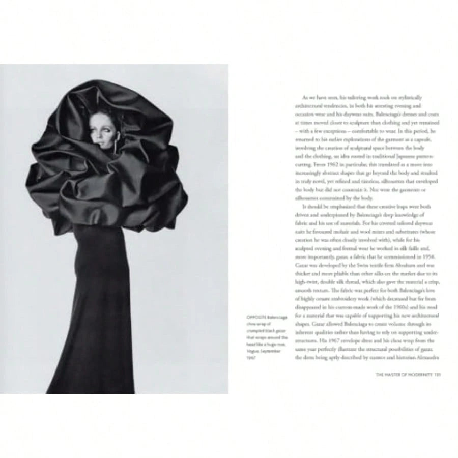 Little Book Of Balenciaga: The Story Of The Iconic Fashion House Little Books Of Fashion
