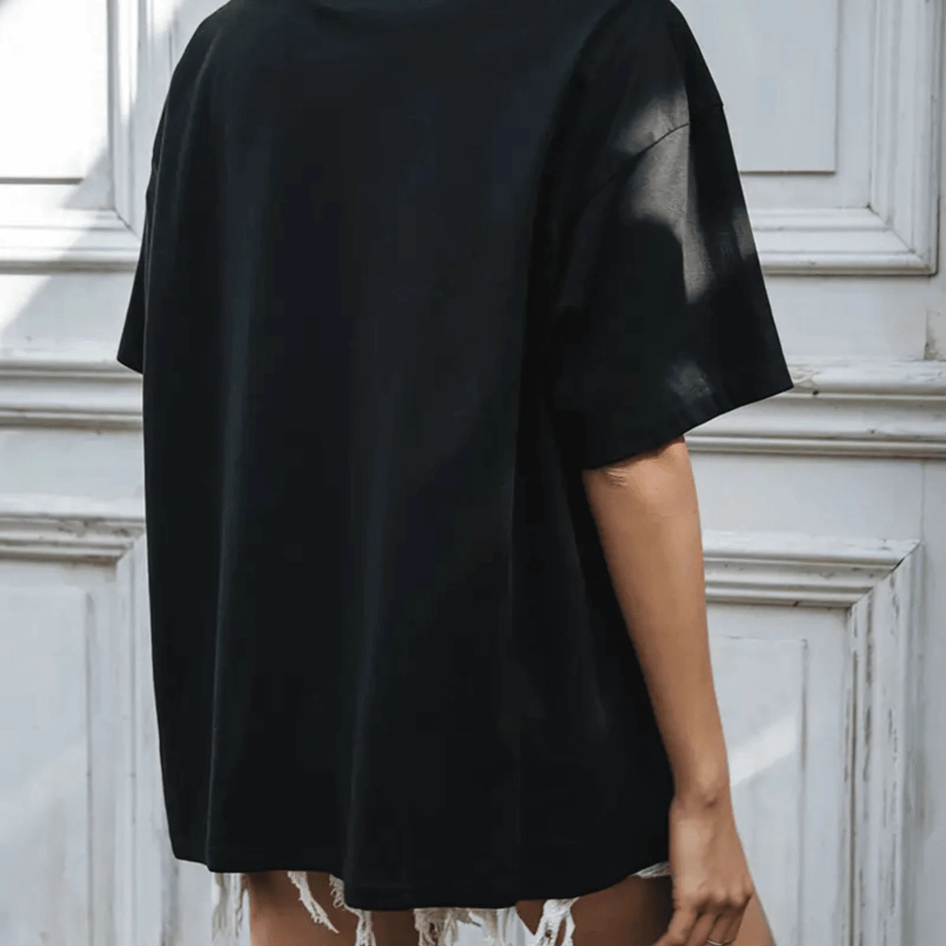 LocalMens Women's Happy Halloween And Thanksgiving T-Shirt, Breathable, Casual, Suitable As A Gift For Colleagues And For Holiday Parties.