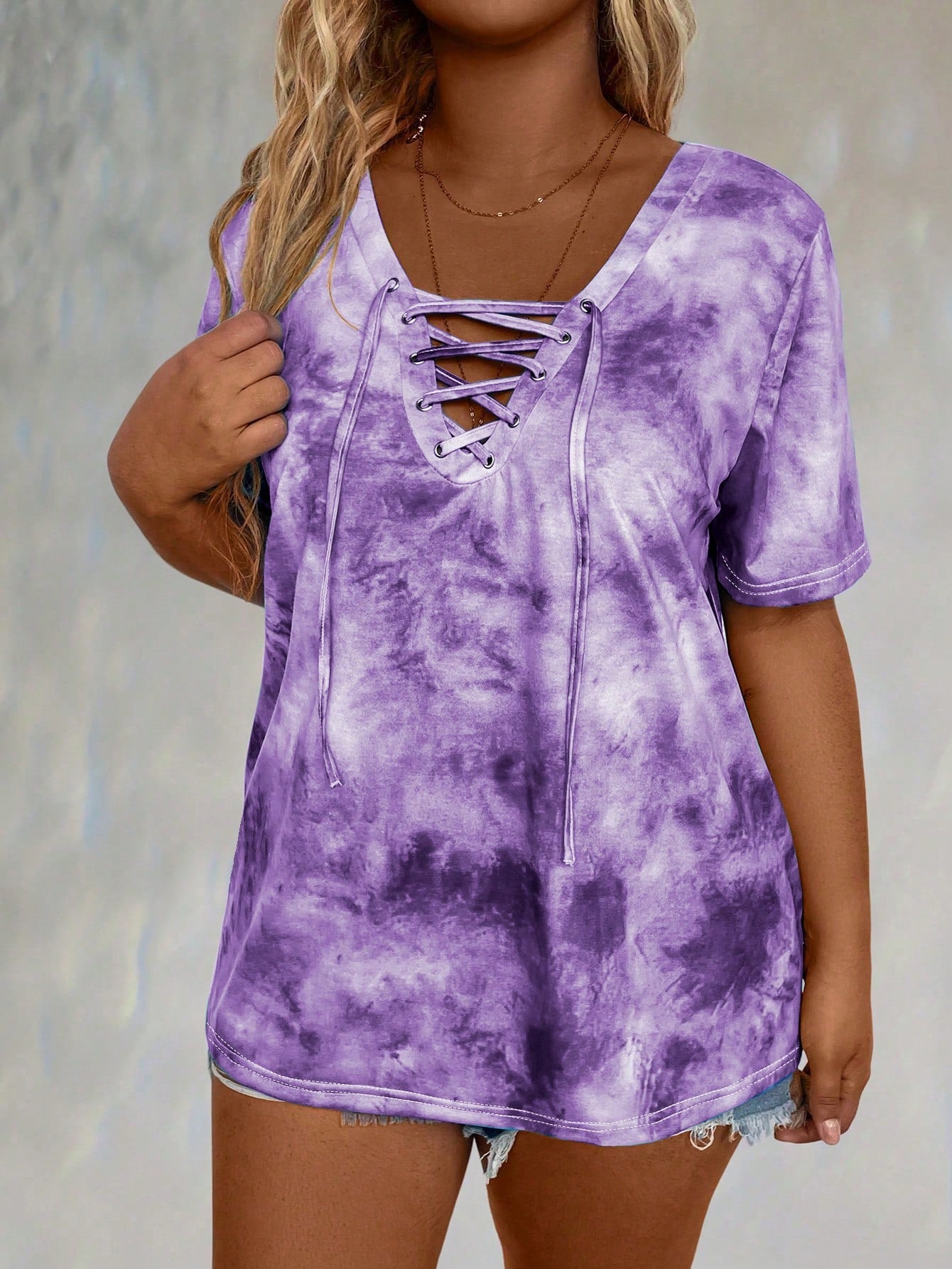 LUNE CURVE Plus Tie Dye Lace Up Front Tee Graphic Tees Women Tops