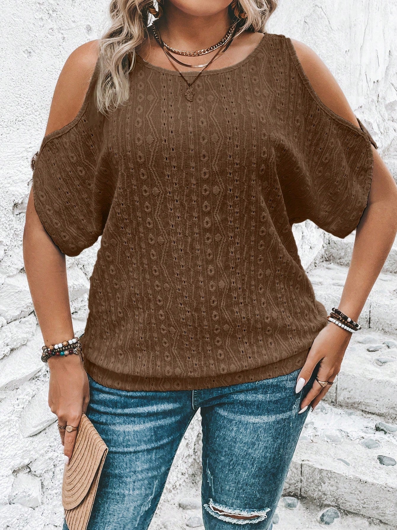 LUNE Plus Cold Shoulder Batwing Sleeve Tee