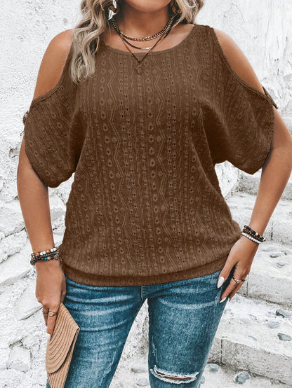 LUNE Plus Cold Shoulder Batwing Sleeve Tee