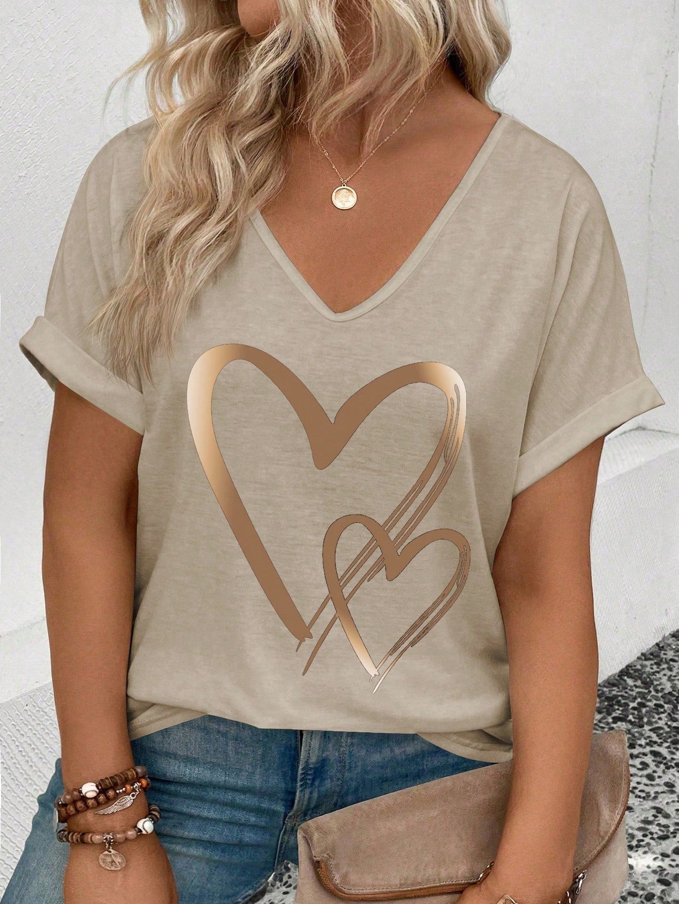 LUNE Women's V-Neck Cuffed Sleeve, Ombre Heart Print Casual Versatile T-Shirt, Spring/Summer