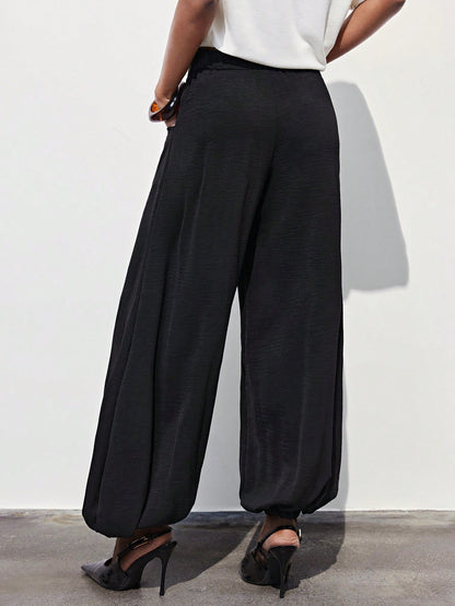 Maija Women's Solid Color Pocket Casual Loose Tapered Pants