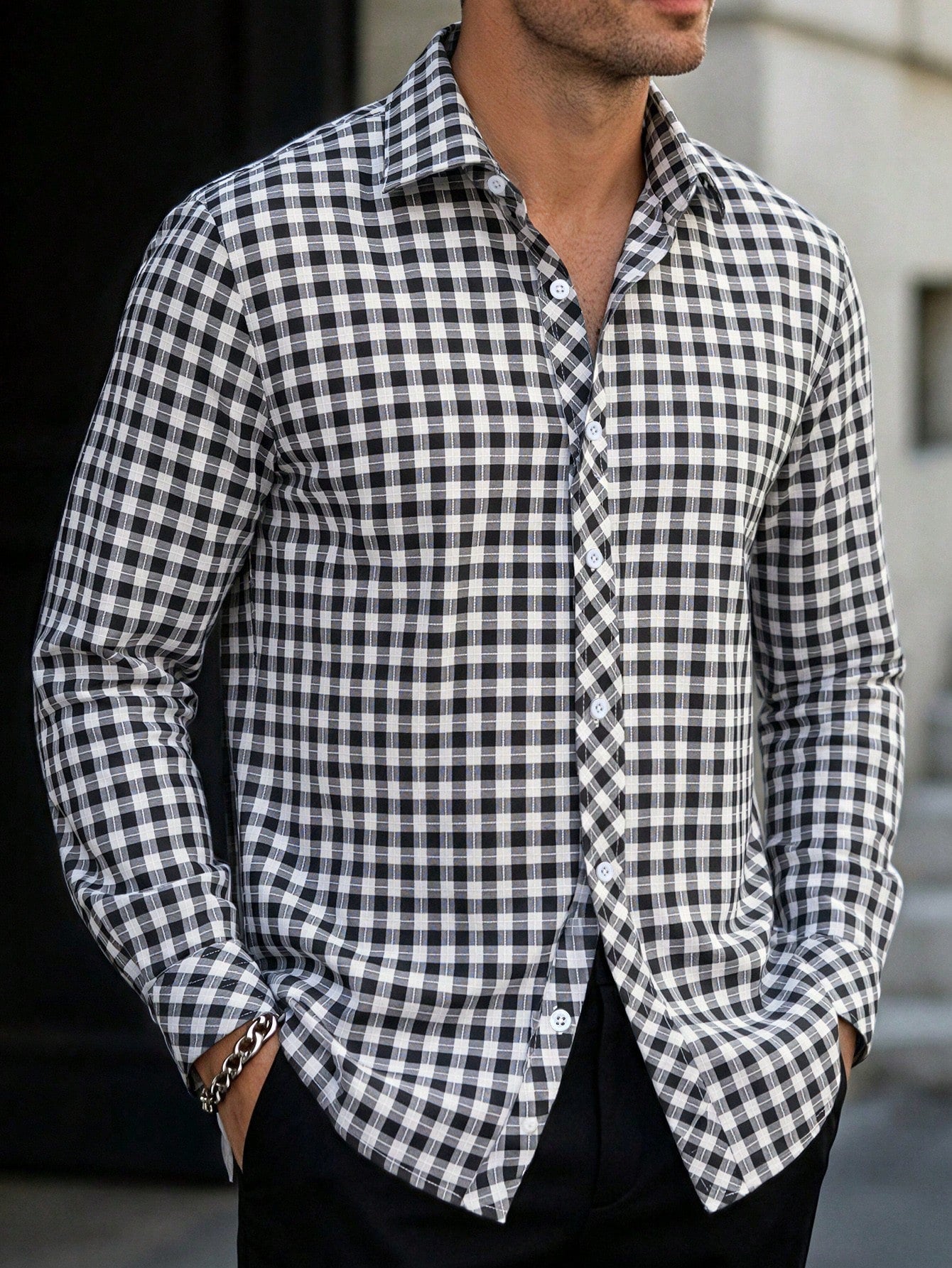 Manfinity Homme Manfinity Men's Black And White Checkered Shirtperfect For Casual Vacations.
