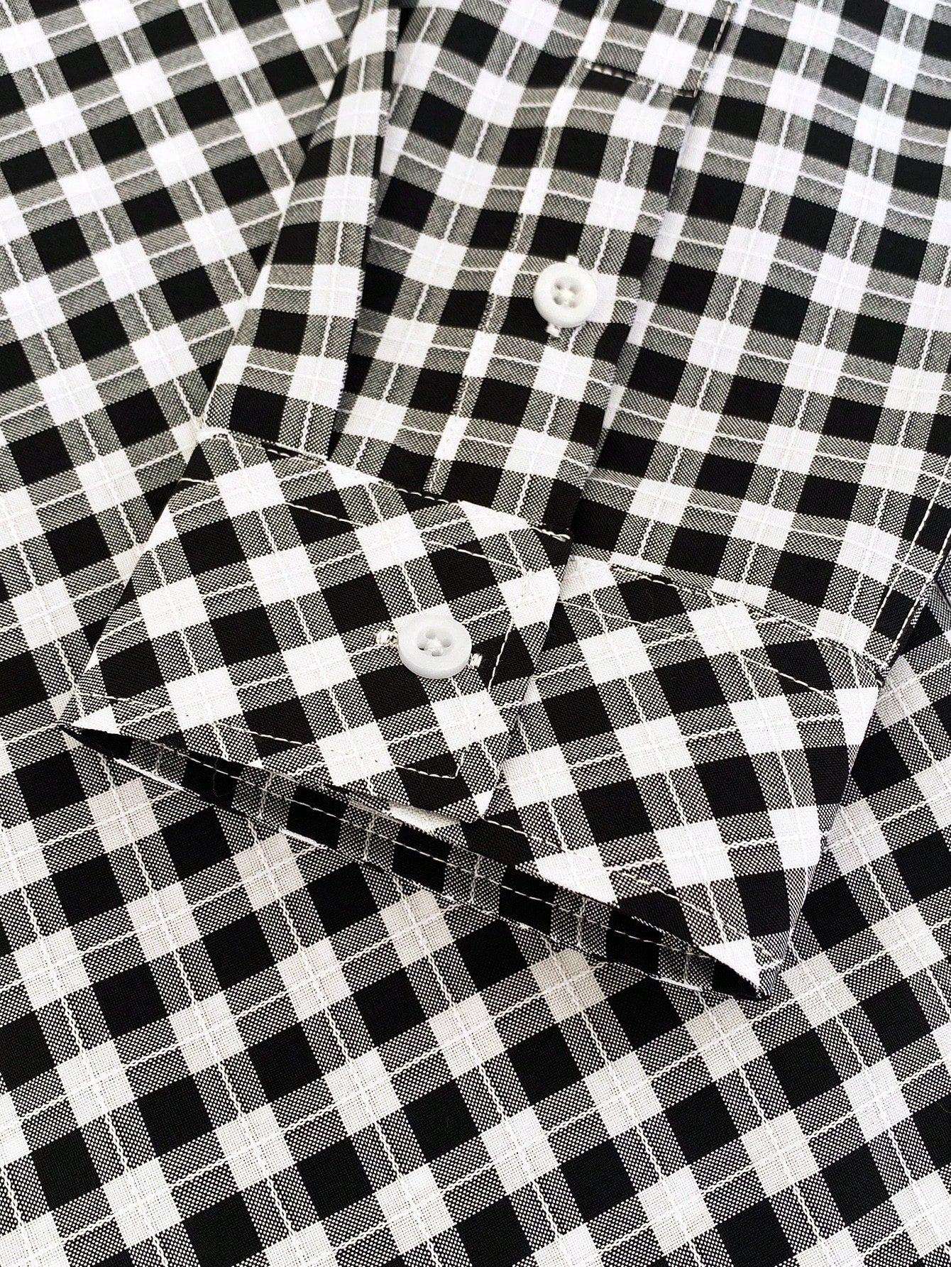 Manfinity Homme Manfinity Men's Black And White Checkered Shirtperfect For Casual Vacations.