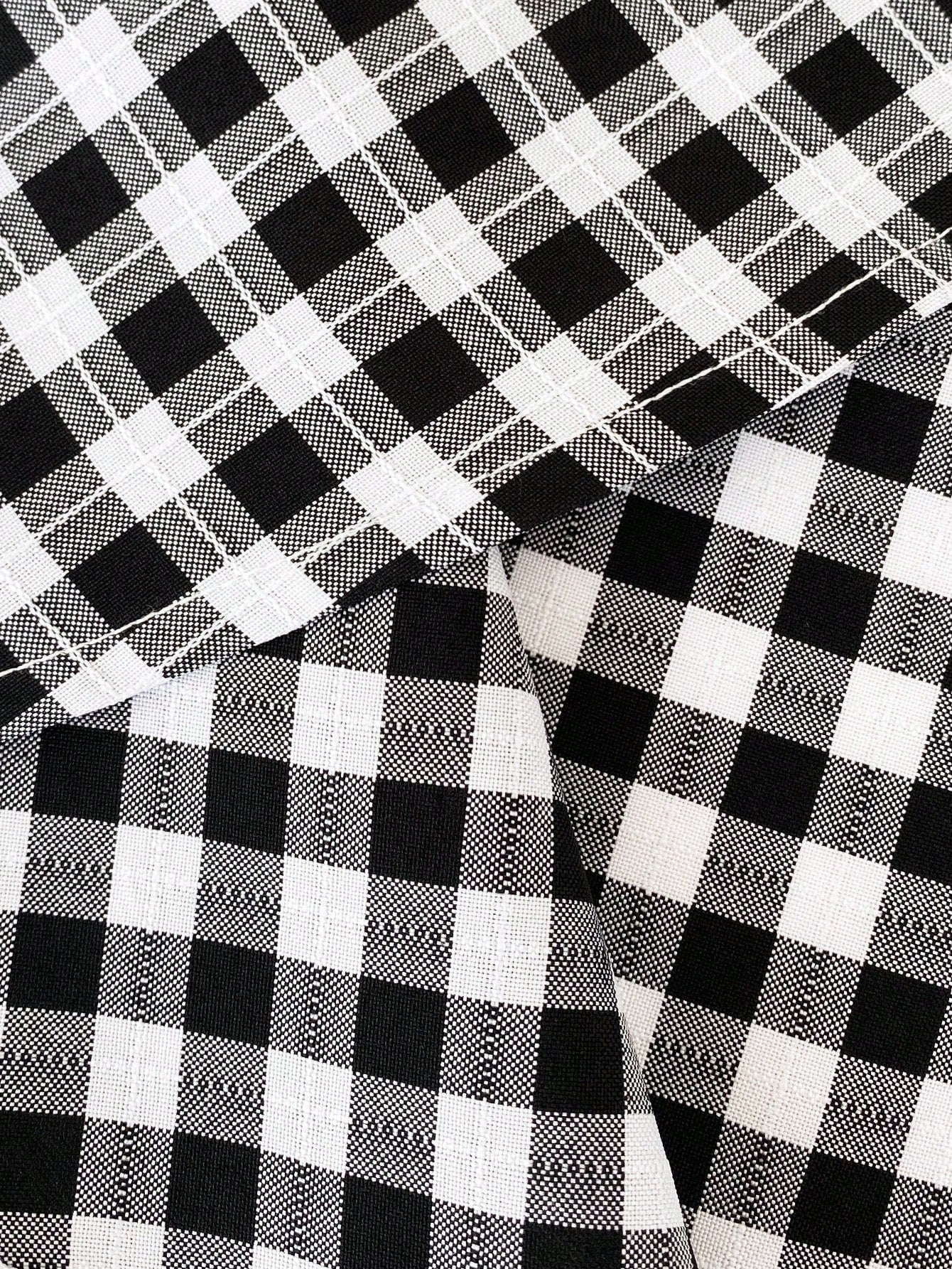 Manfinity Homme Manfinity Men's Black And White Checkered Shirtperfect For Casual Vacations.