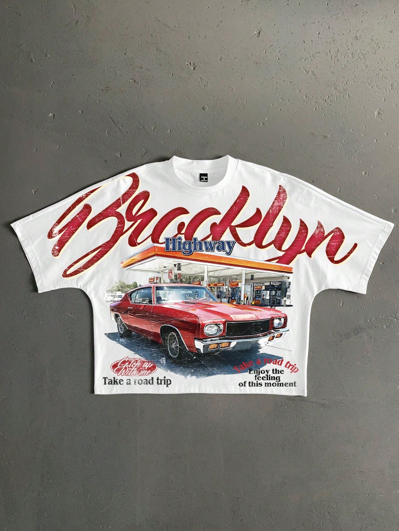 Manfinity Roghcode Retro American Gas Station Shop Print Loose Fit Batwing Sleeve Cropped T-Shirt For Men,White,Summer,Streetwear,City Break,Fashionable Gift For Him