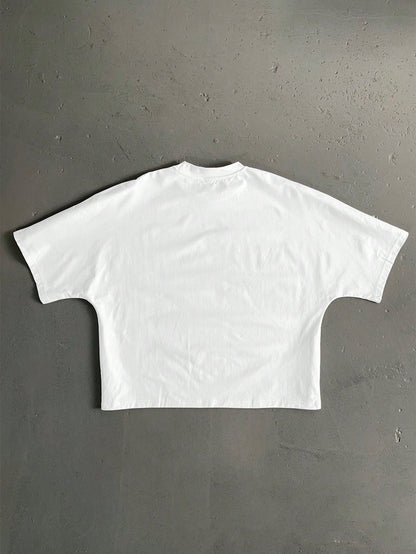 Manfinity Roghcode Retro American Gas Station Shop Print Loose Fit Batwing Sleeve Cropped T-Shirt For Men,White,Summer,Streetwear,City Break,Fashionable Gift For Him
