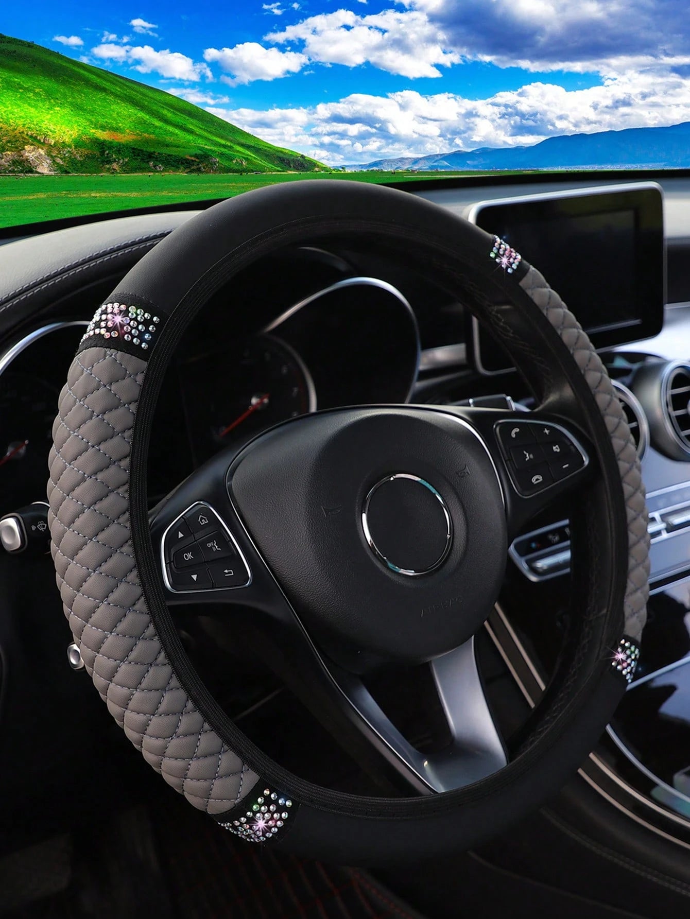 MEIKAXIU 1pc PU Leather 3D Embroidery With Rhinestone Car Steering Wheel Cover (No Inner Ring) Blingbling Style For Women, Suitable For 14.5-15 Inches Car Accessories,Steering Wheel Cover For Women