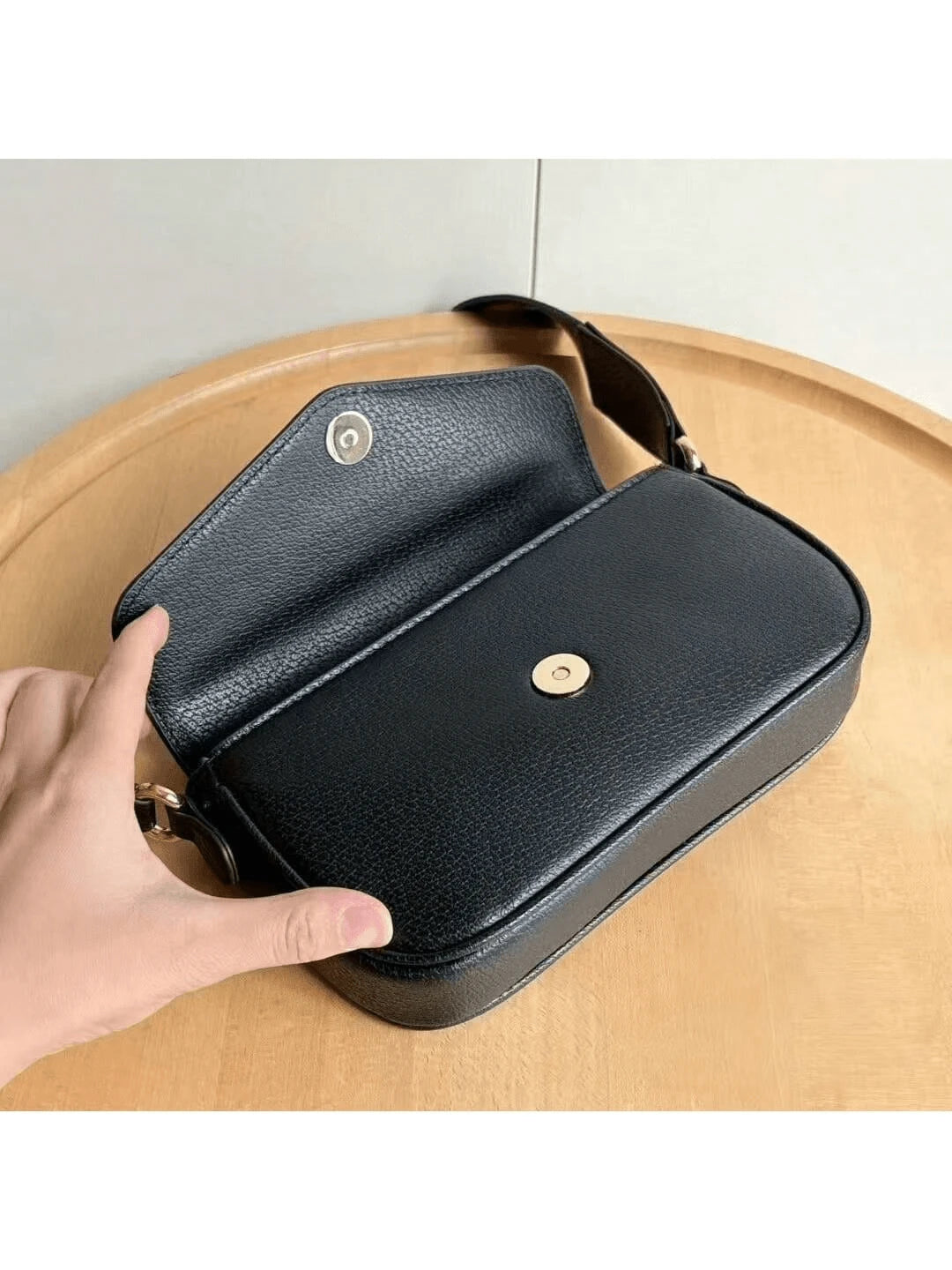 Men's Large Capacity Casual Backpack Outdoor Sports Fashion Single Shoulder Crossbody Bag