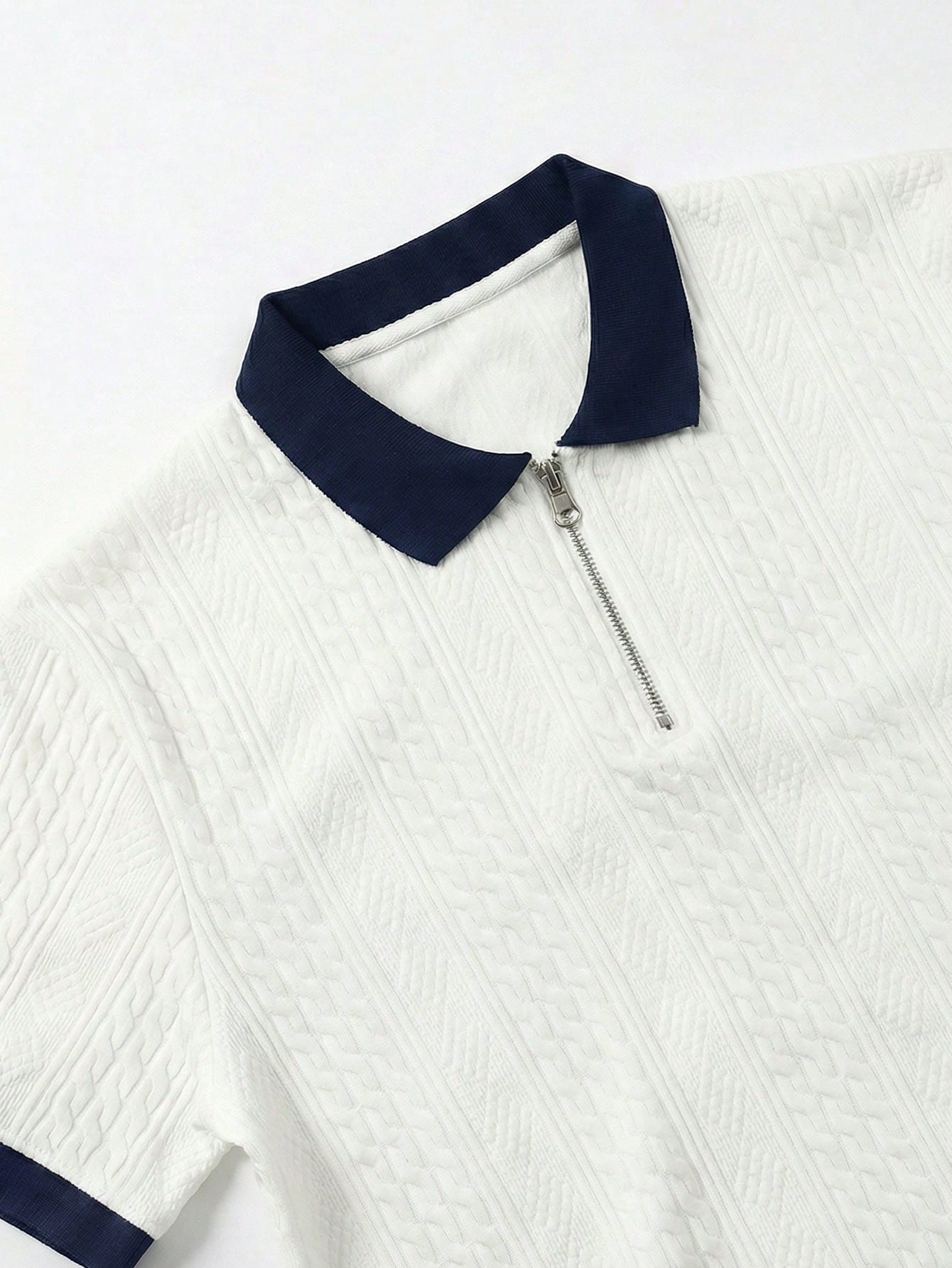 Men's Summer Jacquard Textured Contrast Color Half-Zip Polo Shirt, Casual Minimalist Urban Mature British Gentleman Style, Smart Casual