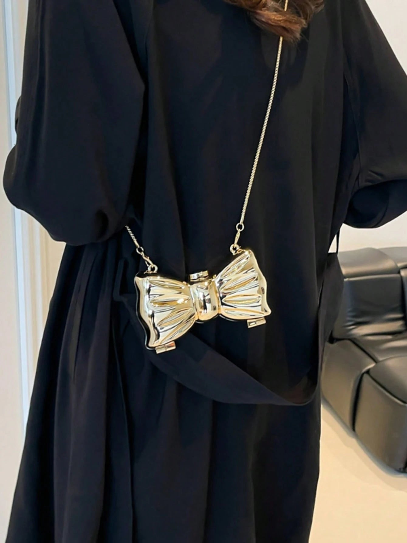 Mini Metal Silver Bow Decor Cute Crossbody Bag, Mini Evening Bag With Metal Bow Detail, Fashionable Personalized Girl's Chain Bag, Suitable For Parties And Dates, Shoulder Crossbody Bag For Girl, Best