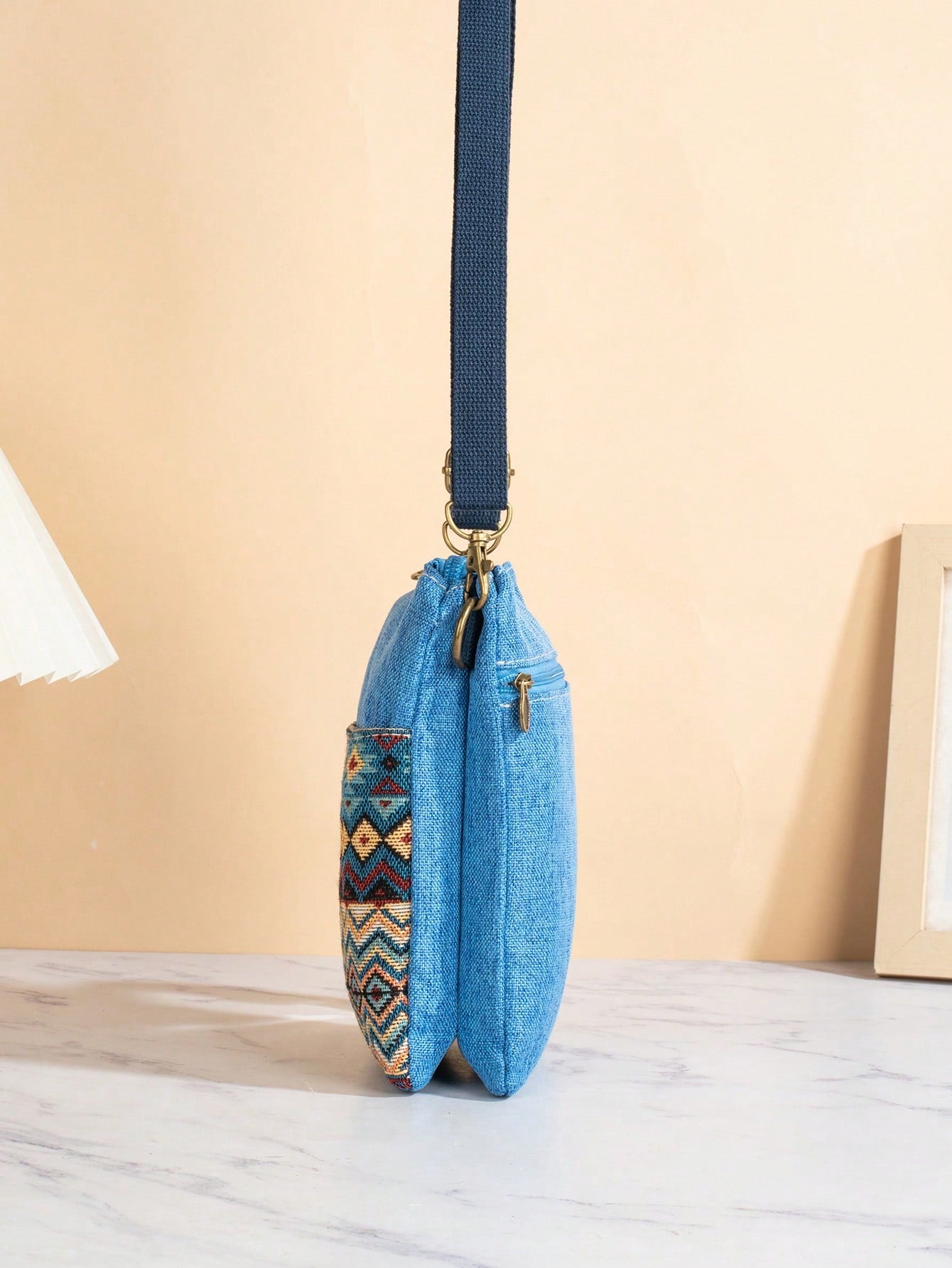 Multi-Compartment Jacquard Crossbody Phone Bag- Bohemian Style, With Adjustable Zipper, Suitable For Women's Bohemian Outfits