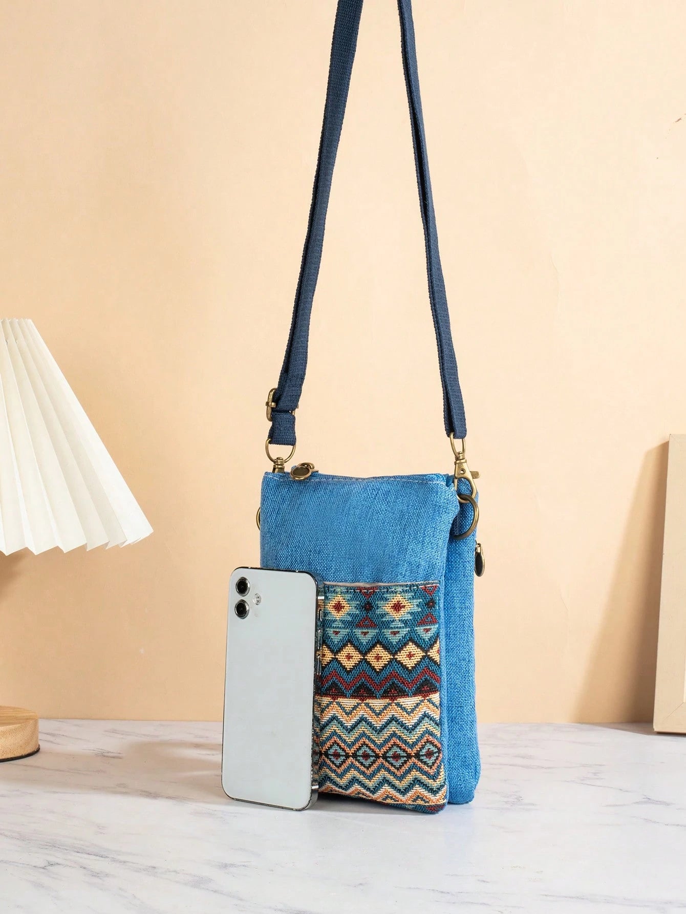 Multi-Compartment Jacquard Crossbody Phone Bag- Bohemian Style, With Adjustable Zipper, Suitable For Women's Bohemian Outfits