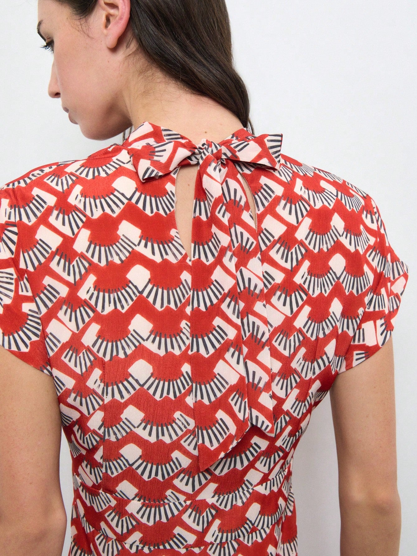 Nöista Red Printed Maxi Dress With A-Line Fit For Summer, Vacation And Casual Elegant Looks.