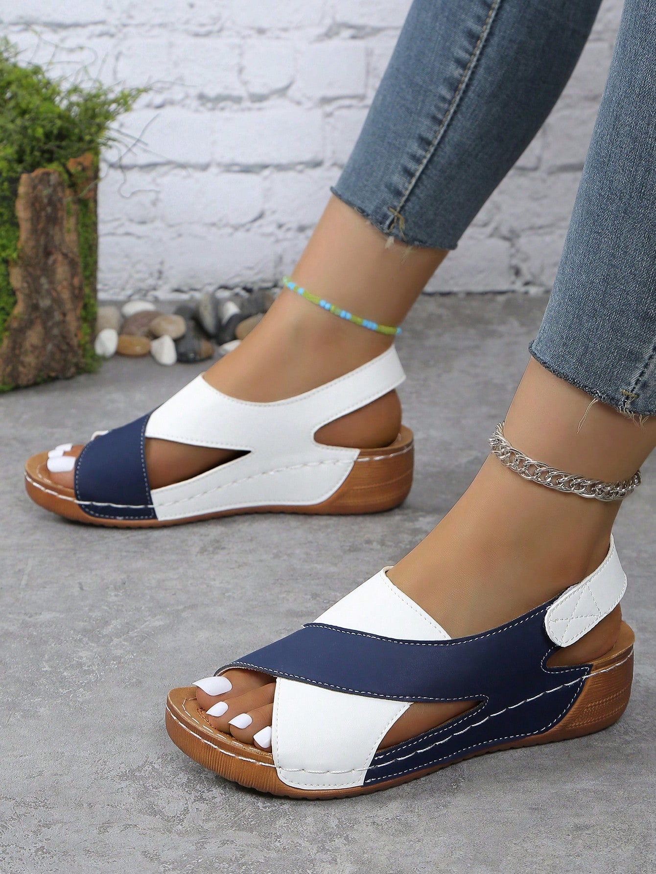 New Arrival Back Strap Open-Toe Women Sandals, Lightweight Casual Comfortable Ladies Wedge Heel Platform Shoes (Polyurethane Soles With Small Holes)