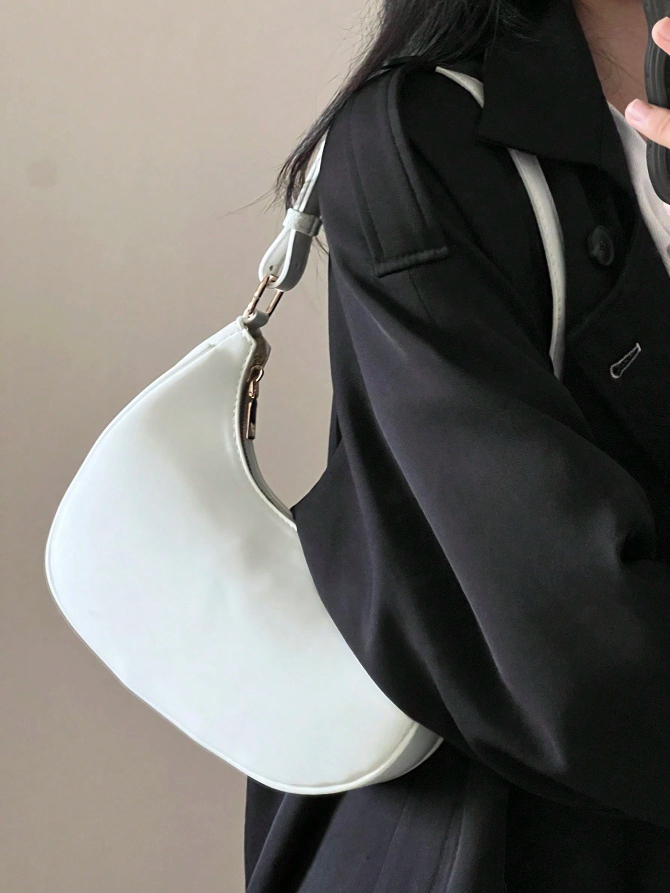 New Fashionable And Classic Lunar White Shoulder Bag With Detachable Straps, Suitable For Casual And Daily Outings
