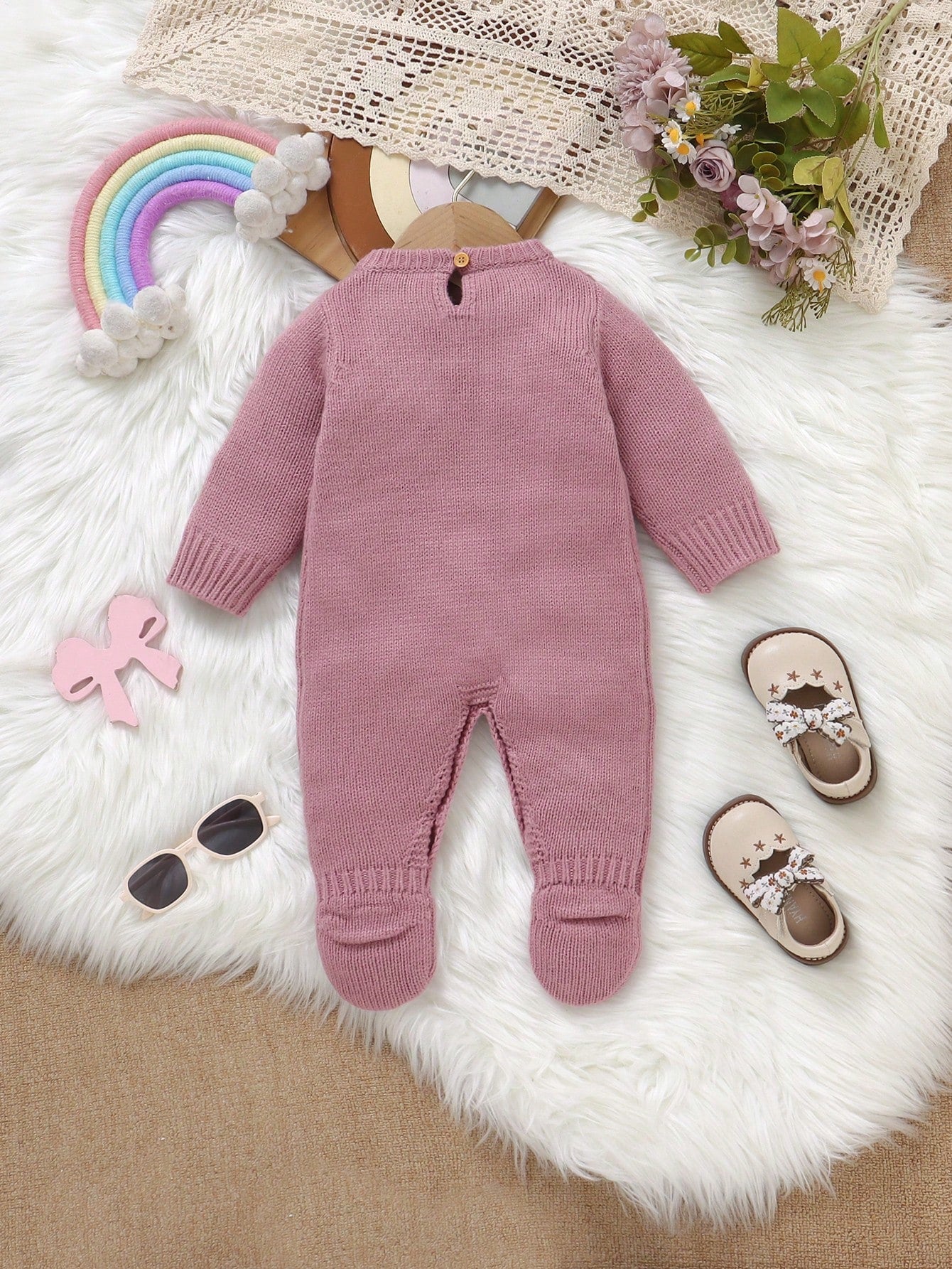 Newborn Baby Sweater Onesies, Fashionable Cute Knitted 3D Bow Round Neck Back Button Long Sleeve Footed Romper, Soft And Comfortable For Spring, Autumn, Winter, Suitable For Daily Wear, Outings