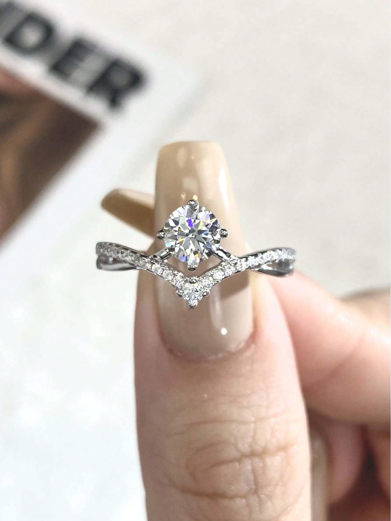 Newsoul 1pc Fashion Original 1CT Sparkling Moissanite Round Women's Wedding Promise Ring 925 Sterling Silver Engagement Eternity Ring