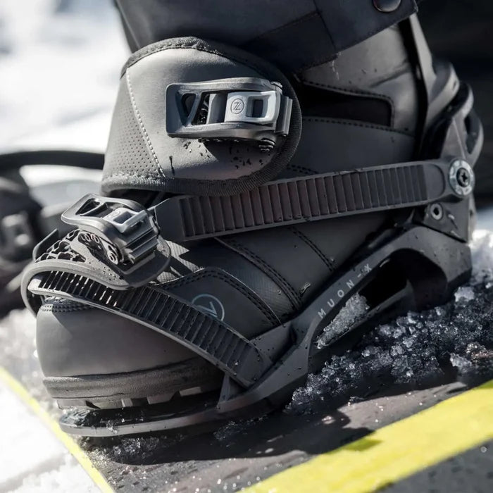 Nidecker Black Muon X attacco da snowboard stormtrooper