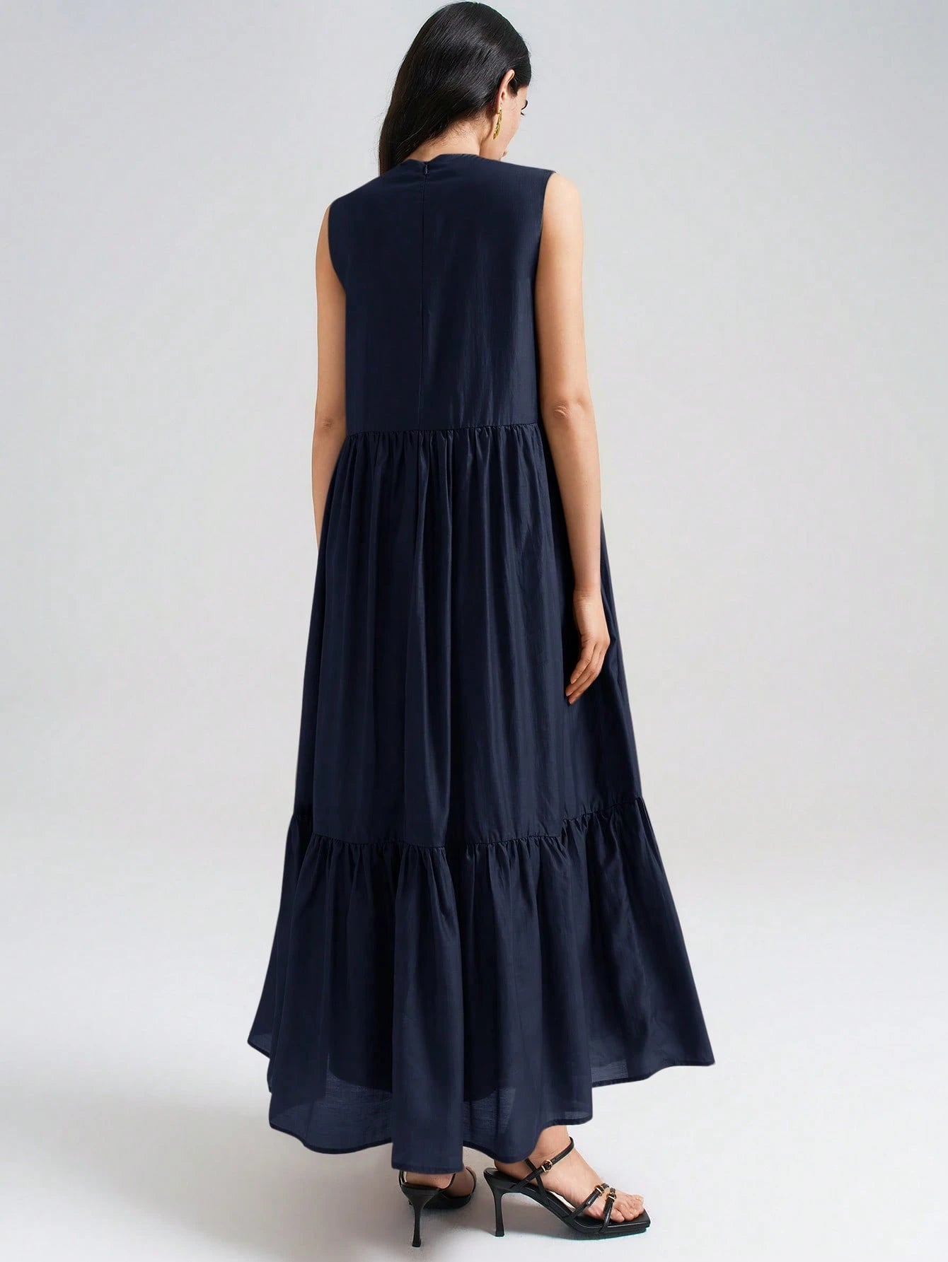 Ontre 2026SS New Arrival Women's Casual Commuting Fashion Versatile Sleeveless Solid Color Dress, Business Casual