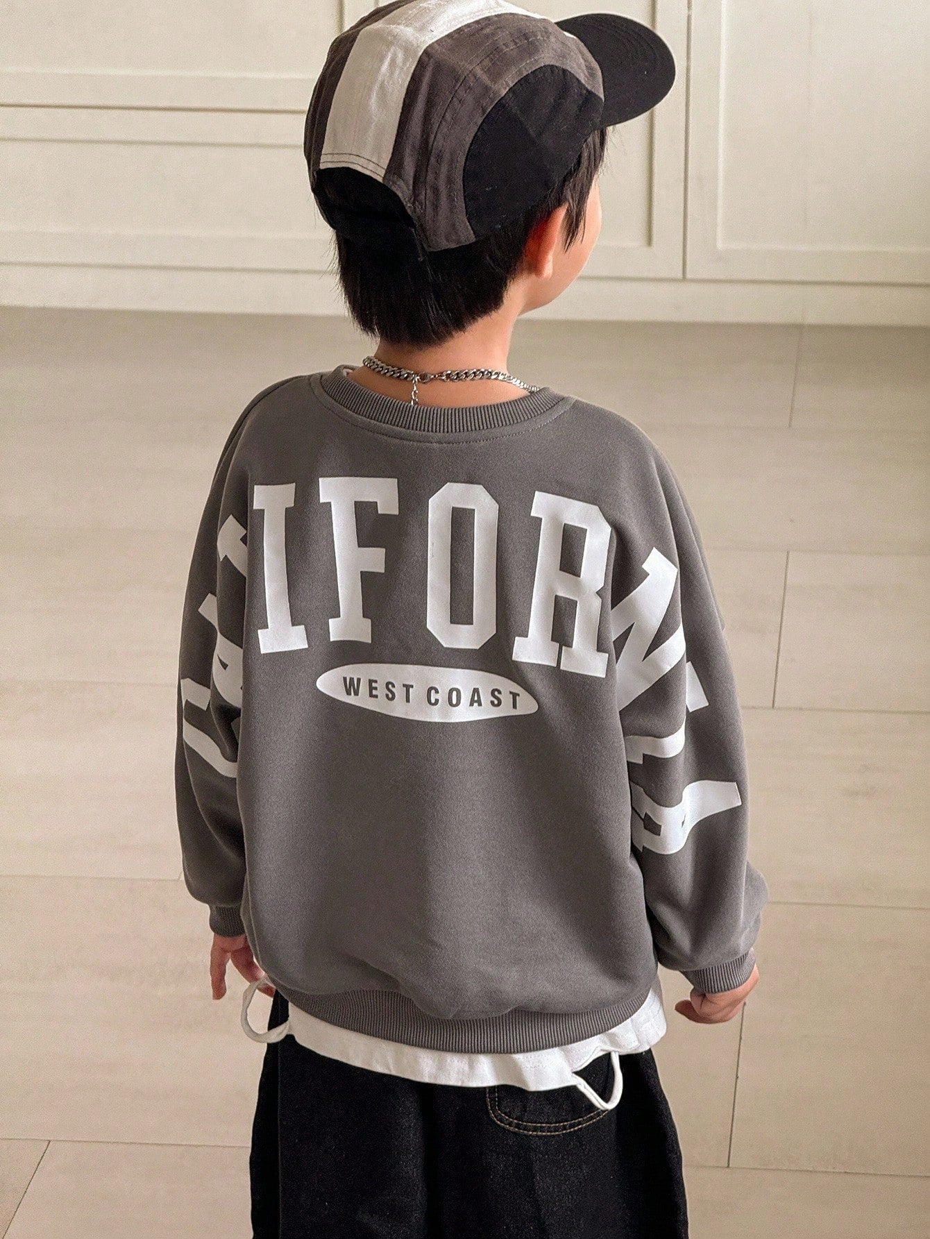 Oversized Crew Neck Raglan Sleeve Fleece Pullover Pullover Autumn Sweatshirt With Large Letter Print, Suitable For Winter, Baby Boy