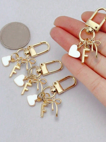 Personalized Heart-Shaped Pendant With 3D Bowknot, A-Z Initial, And Gift Message, Heart-Shaped Keychain, Customized Bag Pendant, Bag Hook, Unique Phone Accessory Pendant, Bag Decoration, Minimalist Bo