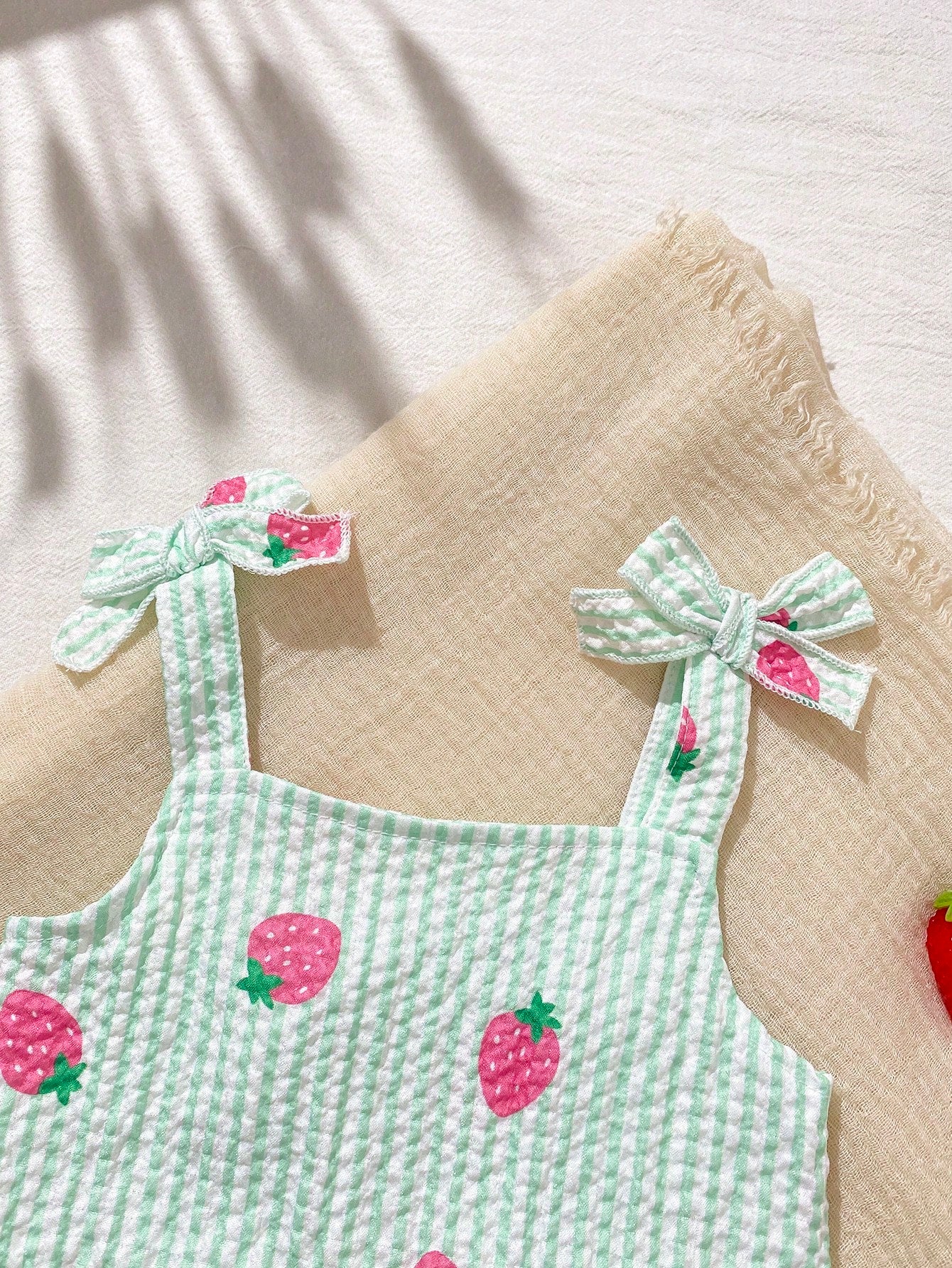 Playful Pals 2pcs Baby Girl Toddler/Newborn 0-3Y Casual Everyday Cute Vacation Striped Bow Decor Camisole Top + Shorts Set, Spring/Summer
