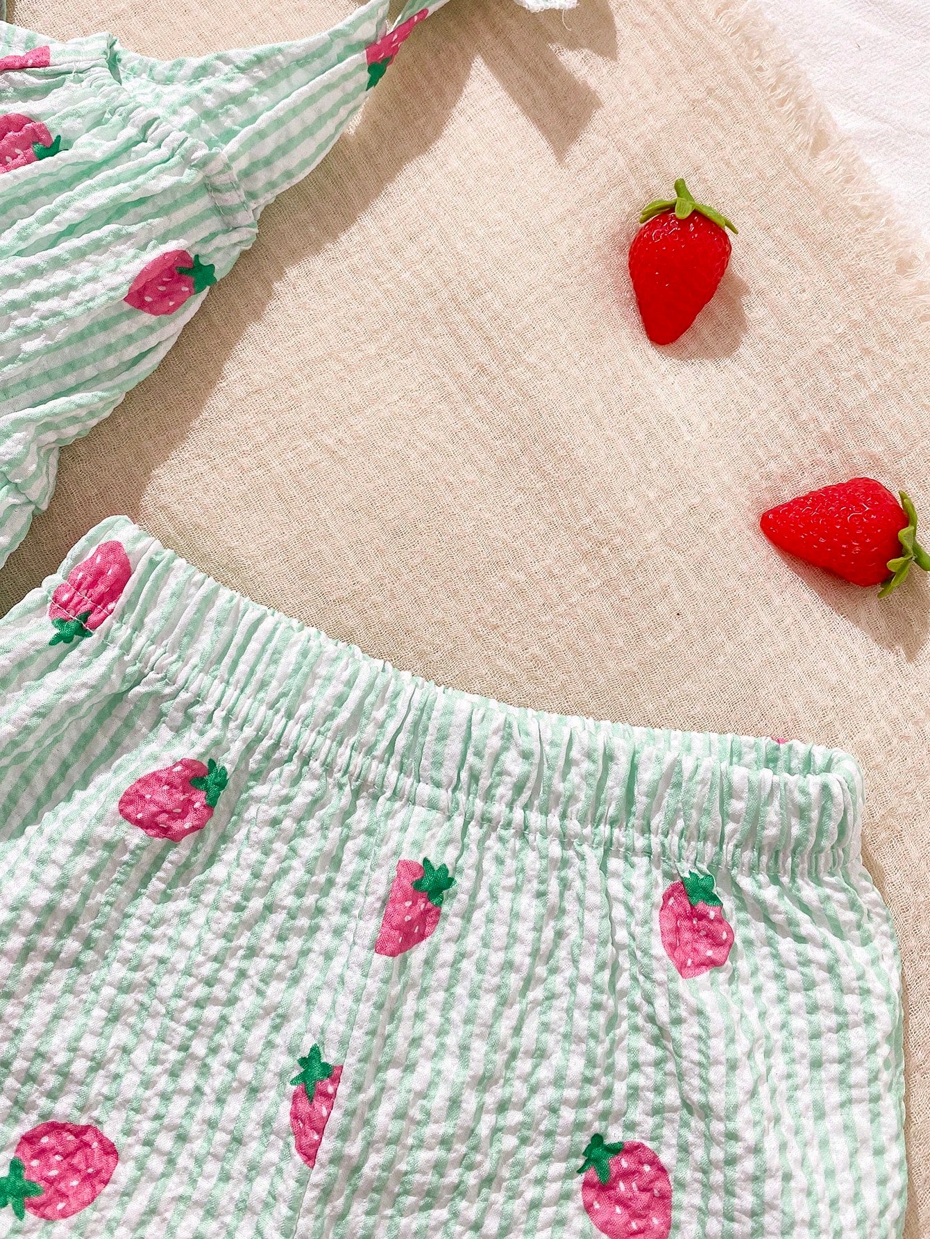 Playful Pals 2pcs Baby Girl Toddler/Newborn 0-3Y Casual Everyday Cute Vacation Striped Bow Decor Camisole Top + Shorts Set, Spring/Summer