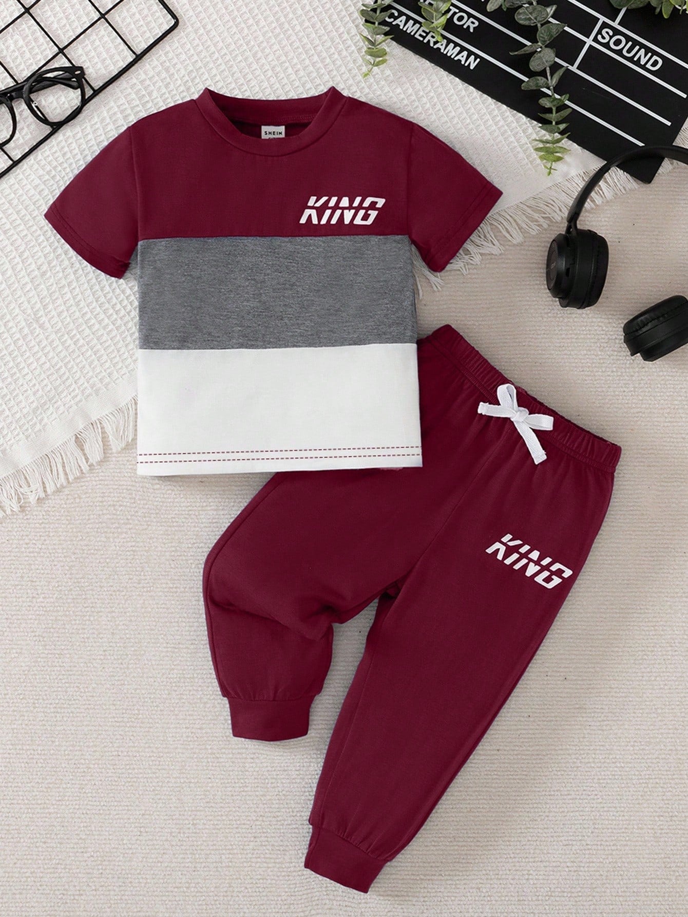 Playful Pals 2pcs/Set Baby Boy Burgundy Autumn Casual Outfit Color Block Letter Print Short Sleeve T-Shirt&Elastic Waist Pants City Break Fashion Kids Clothes