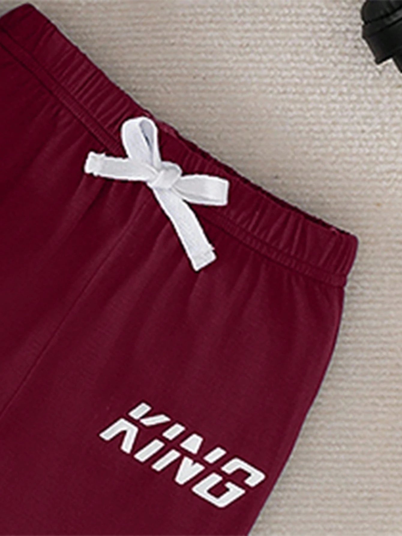 Playful Pals 2pcs/Set Baby Boy Burgundy Autumn Casual Outfit Color Block Letter Print Short Sleeve T-Shirt&Elastic Waist Pants City Break Fashion Kids Clothes