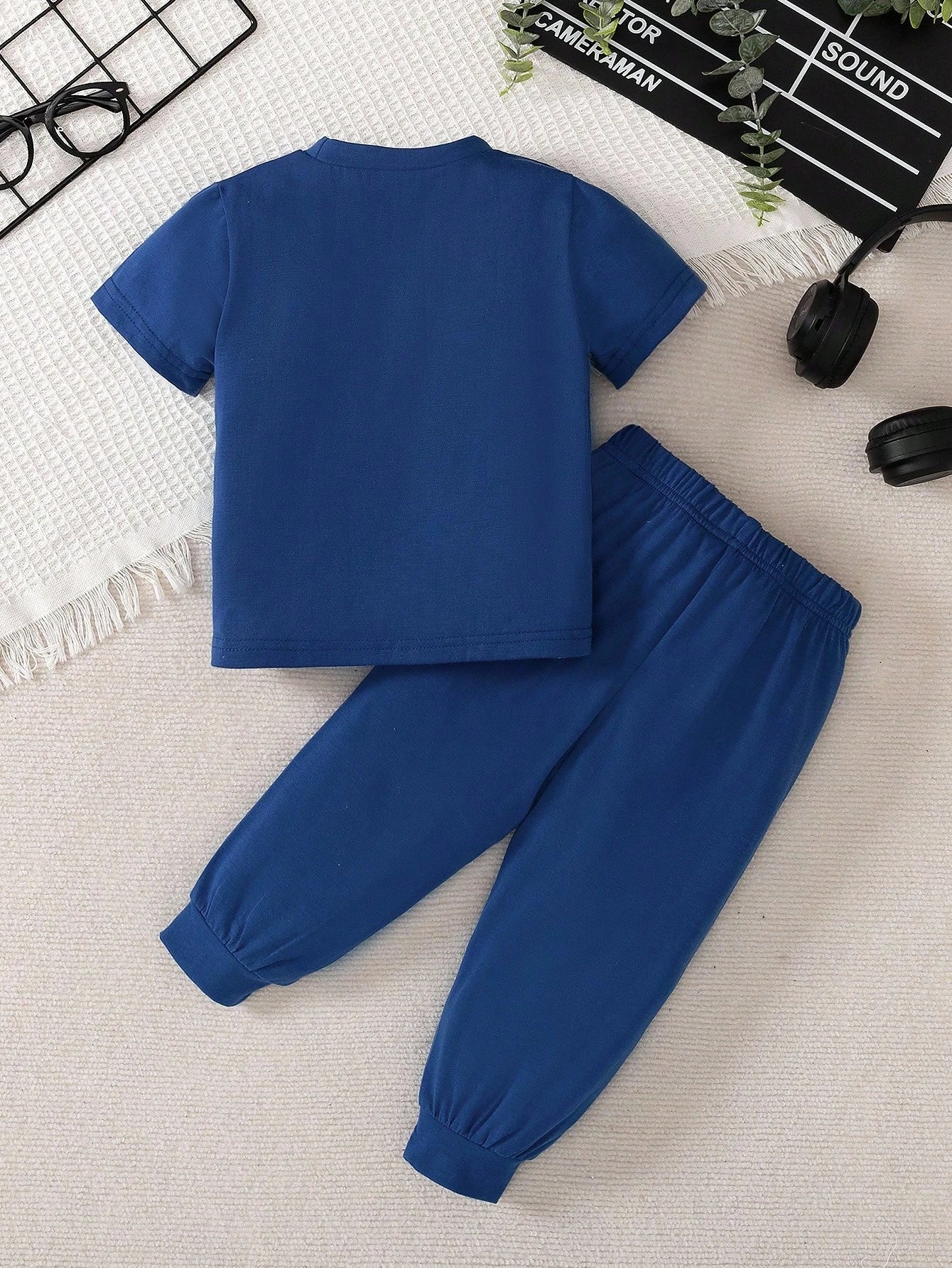 Playful Pals 2pcs/Set Baby Boy Burgundy Autumn Casual Outfit Color Block Letter Print Short Sleeve T-Shirt&Elastic Waist Pants City Break Fashion Kids Clothes