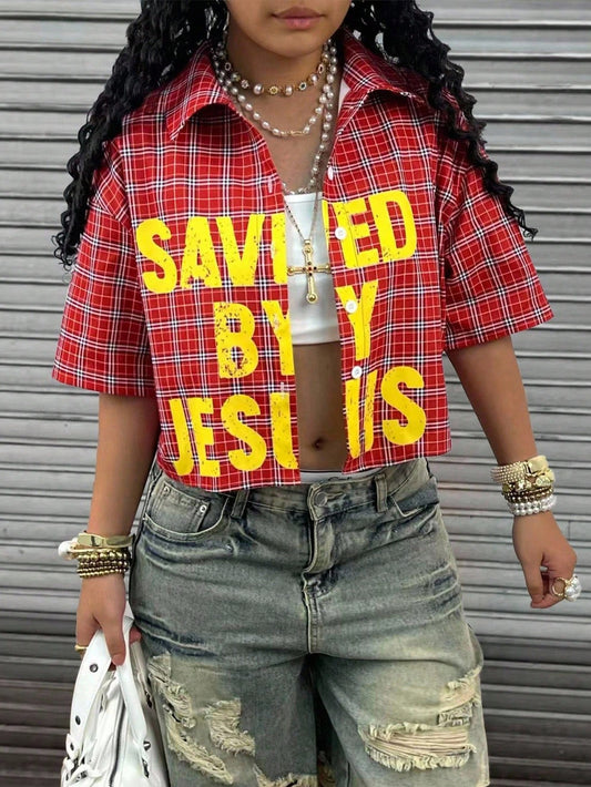 Plus Size Women Plaid Slogan Print Cropped Drop Shoulder Short Sleeve Shirt