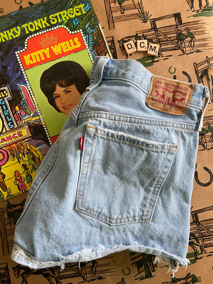 Pre-Loved Levi's Distressed Denim Jean Shorts *Size 28 - Deer Creek Mercantile
