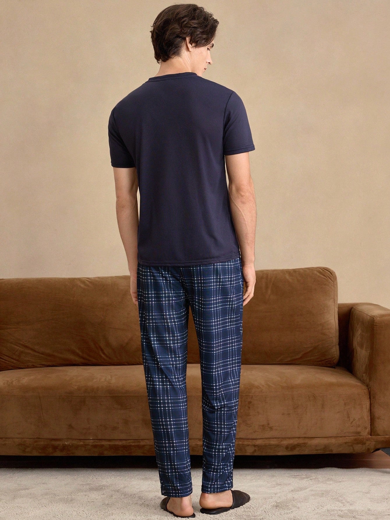Provexi Men's Pocket Crew Neck Short Sleeve Top And Plaid Pants Pajama Set Men Lounge Set Men Pjs Set