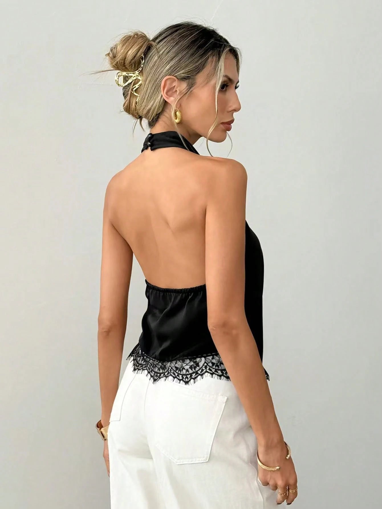 Ritzy Row Women's Black Silk Halter Top,Lace Hem,Open Back,Seksi Chic,Date Night,Summer Fashionable Vest,Casual Commuter Business Office Wear,Graduation Attire