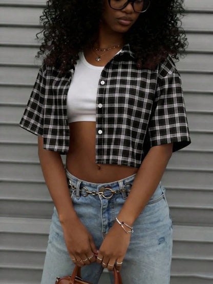 Rovax Women's Vintage Black Plaid Short-Sleeve Shirt; Y2K Style, Streetwear, Casual, Back-To-School.