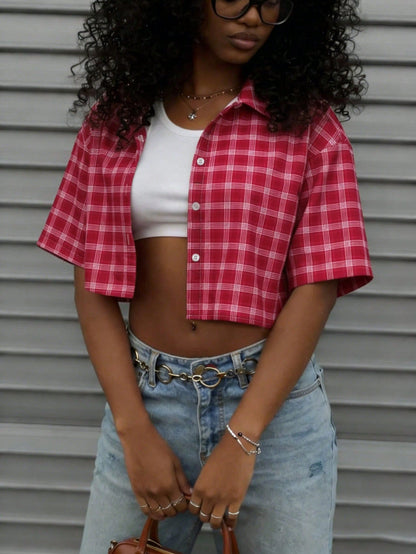 Rovax Women's Vintage Black Plaid Short-Sleeve Shirt; Y2K Style, Streetwear, Casual, Back-To-School.