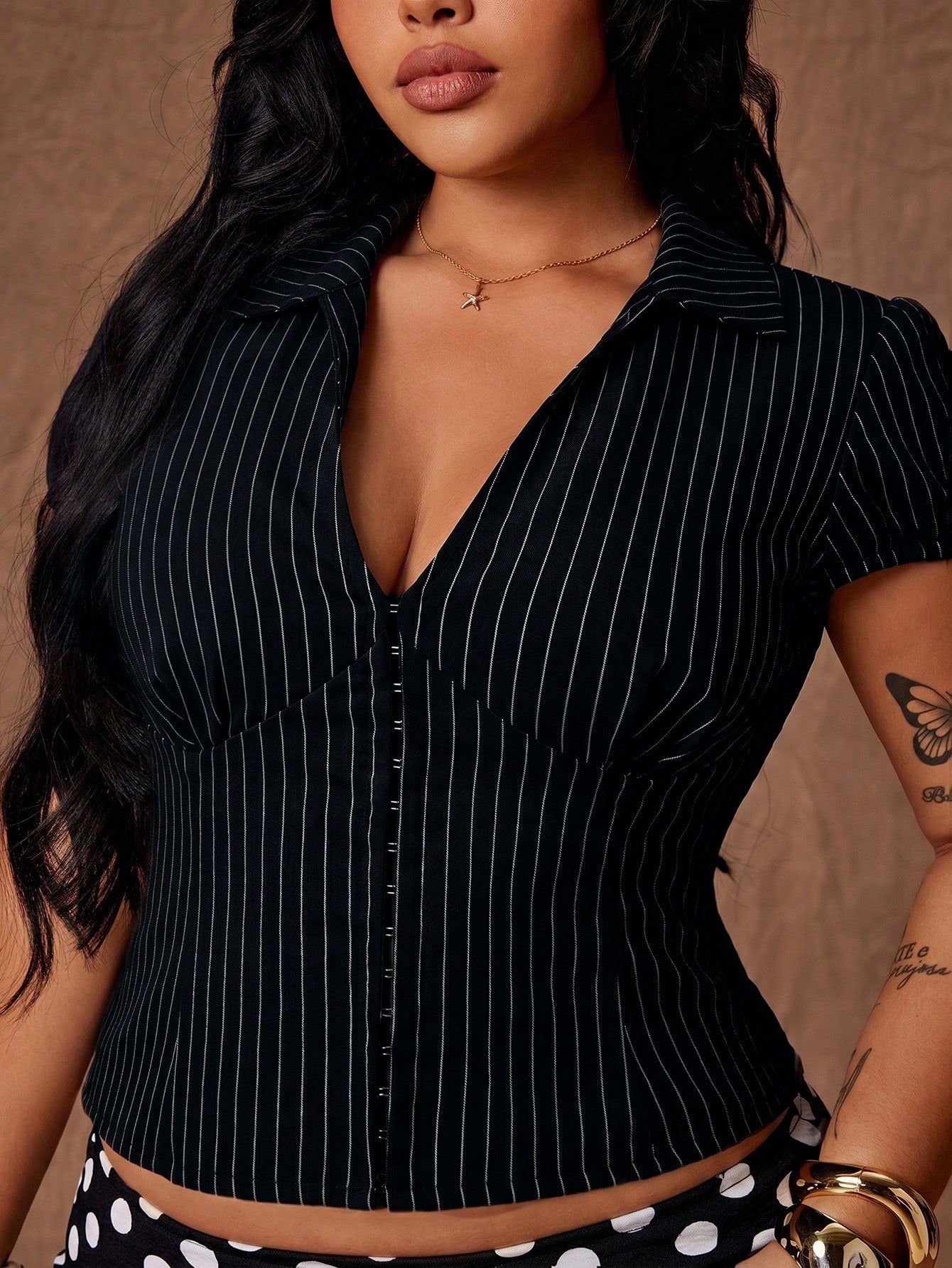 Rustia Black Striped Premium Feel Lapel Slim Fit Short Sleeve Shirt Summer New Design Button-Up Versatile Top