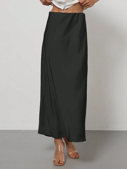 Se-Helo Women's Fashion Commuter Versatile Petite Version Elastic Satin Texture Seasonal Wearable Satin Skirt Midi Skirt- Black Spring, Quiet Luxury