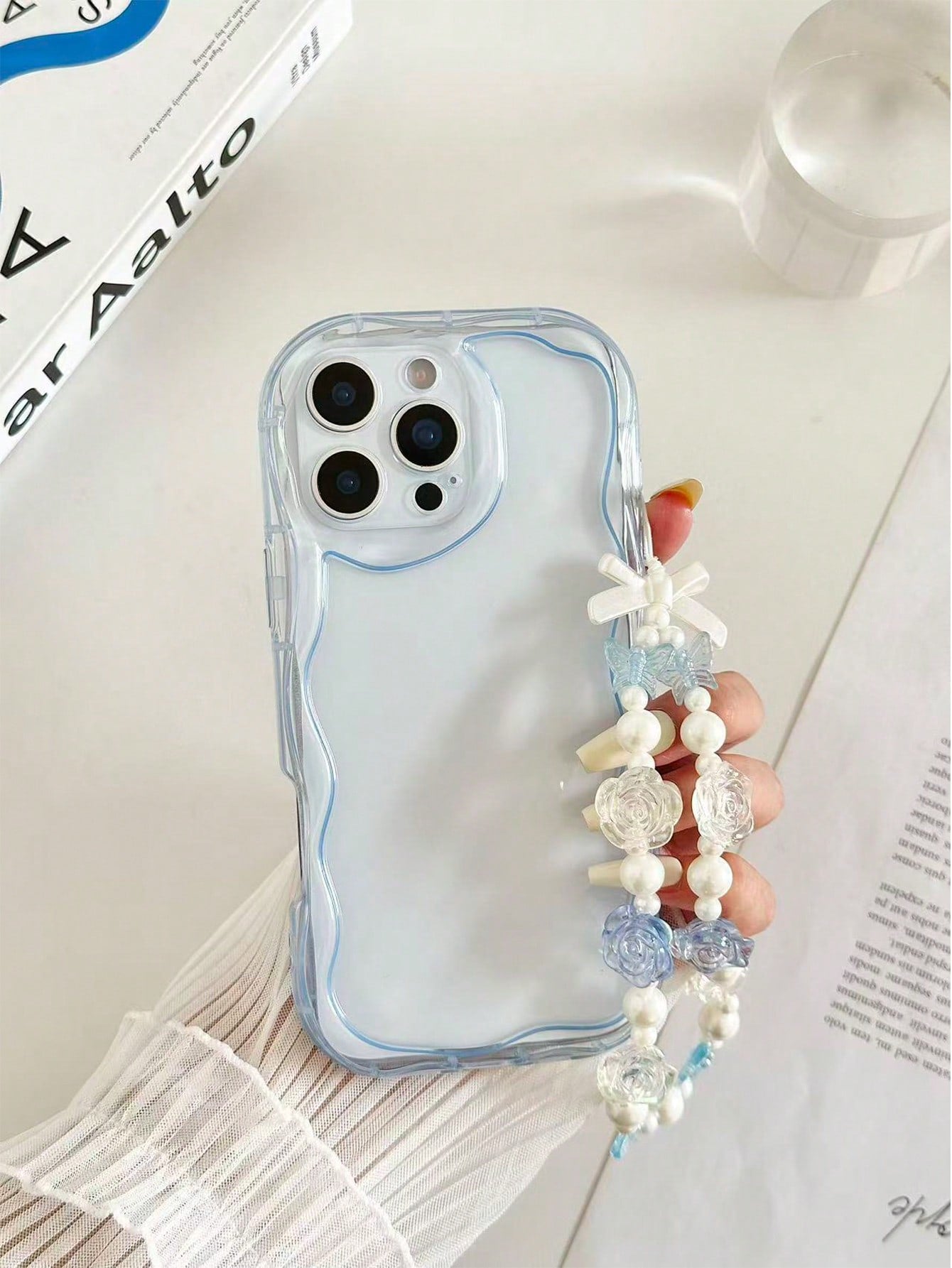 Shockproof Pearl Cream Textured Wavy Edge Solid Color Phone Case With Handmade Beaded Bracelet, Compatible With IPhone 17pro/17Air/17/17promax16/11/16pro/16plus/16promax/16e/15Promax/13/14/12/XS/XR/7G