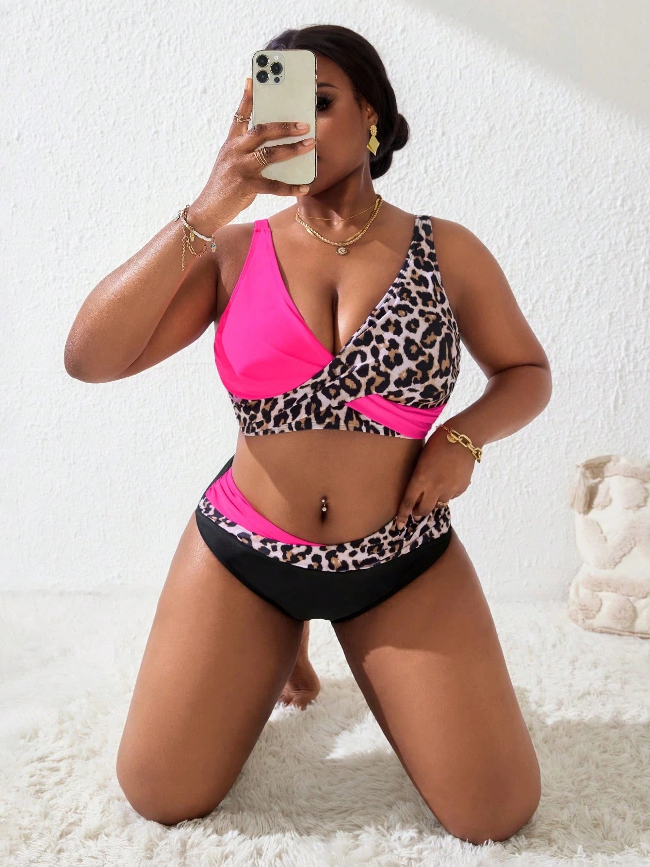 Slaydiva Plus Size Women's 2pcs/Set V-Neck Leopard Print Criss-Cross Splicing Briefs Set, Summer Beach Bikini Set