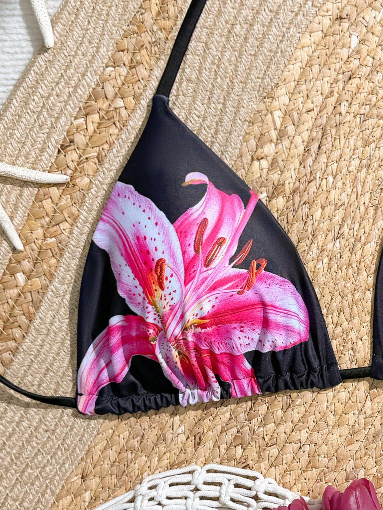 Slaydiva Plus Size Women's Random Print Sexy Halter Triangle Cup Casual Vacation Swimwear Top
